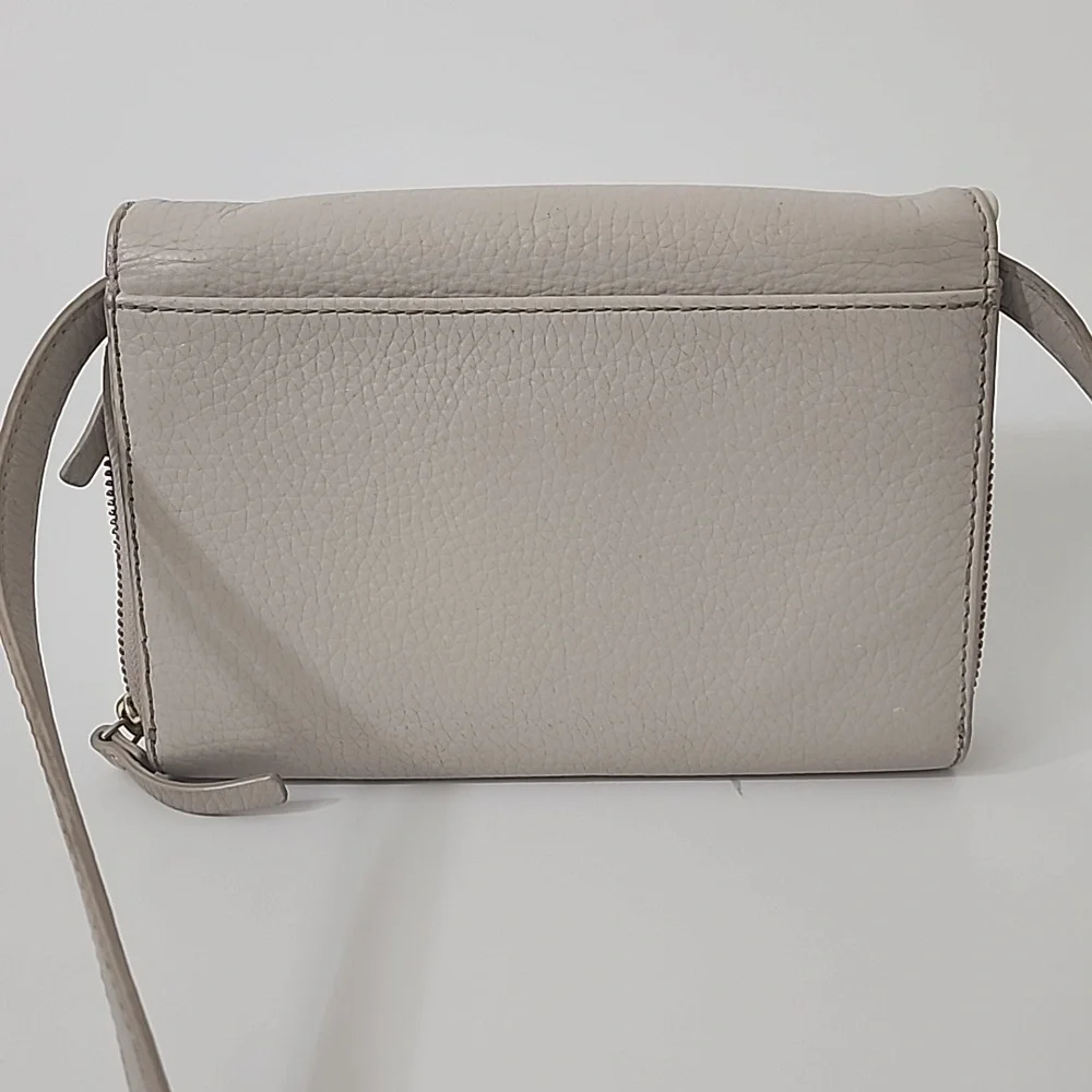 Kate Spade Chester Street Wallet Crossbody Clutch
